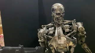 Cinemaquette T-800 Endoskeleton 1/3 scale Statue Terminator 2 Stan Winston Studios