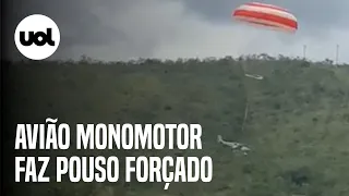 Avião monomotor faz pouso forçado com paraquedas na grande BH; veja vídeo