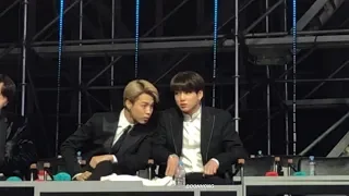 190105 GDA 골든디스크어워즈 /방탄 가수석 정국 & 지민 리액션캠 /BTS JUNGKOOK & JIMIN