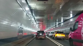 Driving in the Lincoln Tunnel from New York to New Jersey