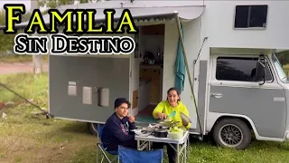 Dejaron de Alquilar y se fueron a vivir a su Kombi Motorhome [ @Semdestino.oficial ]