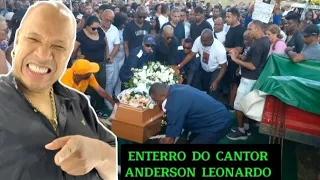 Enterro do cantor  Anderson Leonardo