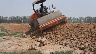 Suraj Roller operator got no chill 😁🤣👌🏻 |Soil Compactor |