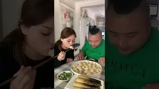 Awesome comedy husband and wife eating foods unique 2024