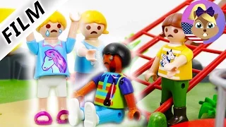 Playmobil Film - PLAYGROUND FIGHT! PIA HITS DAVE! CRIME OF PASSION! Vogel Family