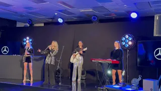 Zespół CHILLIN LADIES - muzyka tła w kobiecym wydaniu!
