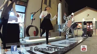 #ilGrandePiano Improvisations with a Funny COW at Venice Carnival 2018..!