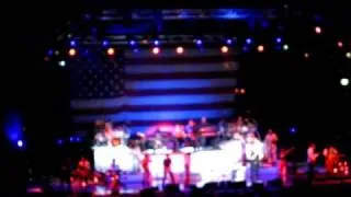 Chicago and Earth, Wind & Fire - Does Anybody Really Know What Time It Is? 2009