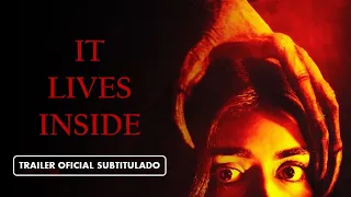 It Lives Inside (2023) - Tráiler Subtitulado en Español