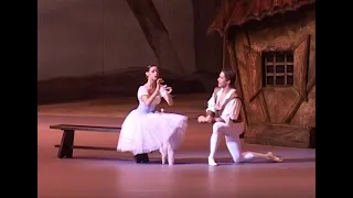 Giselle - Act I - Bolshoi