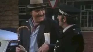 Cooper (1976) | Policeman Sketch - Tommy Cooper Ian Hendry