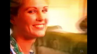 Qantas "The Flying Kangaroo" - Australian TV Ad 1980s