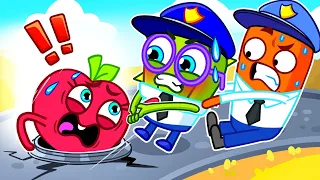 Help! I'm Stuck🚨| Safety Tips for Toddlers| Police Officer 🚨👮‍♂️ Cartoon for Kids VocaVoca Berries