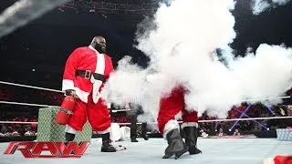 Good Santa vs. Bad Santa - The Battle for Christmas: Raw, Dec. 23, 2013