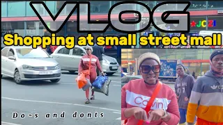 Vlog| Shopping at small street mall 🙆🏿‍♀️🙆🏿‍♀️! Jesus take the wheel 😭.