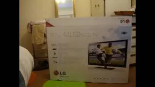 Unboxing LG 42" LE5900 LED LCD TV