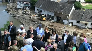 Merkel visita las zonas más afectadas por las inundaciones en Alemania