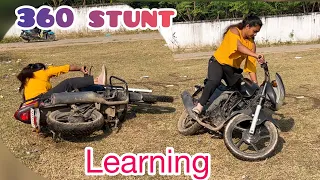 Learning 360 bike stunt… last taak dekho 😜 #bikestunt #bikergirl #ladyrider #trending