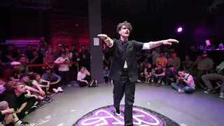 Plasteed vs Robozee 1/2 animation Back to the future battle 2019