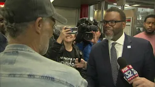 Chicago Mayor-elect Brandon Johnson thanks voters after election win