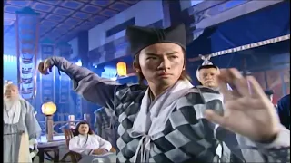 Zhang Wuji uses Wudang stunt "Taichi Fist" to beat the Mongolia's top master down.