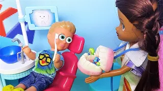 VAL IS AT THE DENTIST! Katya and Max are a funny family funny TV series dolls in real life Darinelka