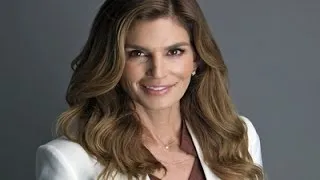 Cindy Crawford Talks Selfies and Tequila