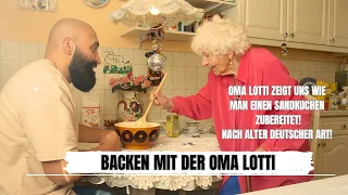 Oma Lotti backt einen Sandkuchen! PS: ihr Rezept hat sie von ihrer Oma aus dem 19. Jahrhundert!