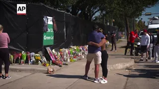 Mourning as Houston officials probe concert deaths