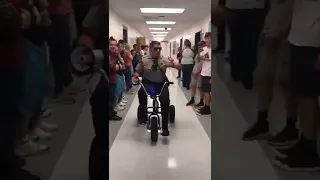 Get you a School Resource Officer like this! 😎👮‍♂️ #shorts