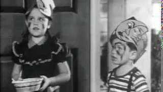 The Adventures of Ozzie and Harriet: Halloween Party (1952)