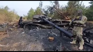 Доблесні воїни ЗСУ знищили російський танк із самохідної  артилерійської  гармати 2С7 Піон.