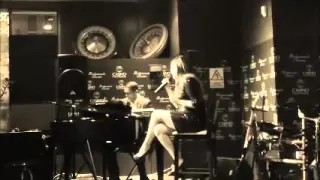 Cristina Ramos canta Empiezo a Recordarte, de Monica Naranjo