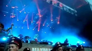 Prodigy- Smack my bitch up. Maxidrom 2011