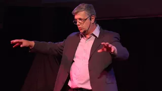 Alumnos de otra dimensión: inmunizados al asombro | César Guazzaroni | TEDxRioCuarto