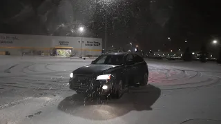 Audi Q5 Snow Drifting!