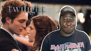 Twilight is so funny & I love it! First Time Watching | Twilight Reaction