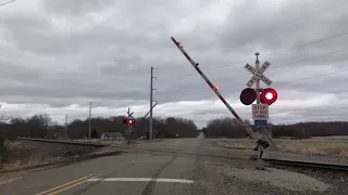 W Five Point Hwy Railroad Crossing Charlotte, MI