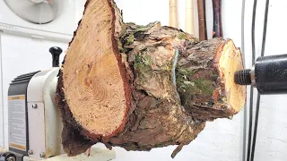 Woodturning - Japan pine vase!!【職人技】木工旋盤で松の壺を作る！