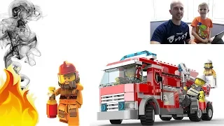 Пожарные Лего Сити. Собираем ПОЖАРНЫЕ МАШИНЫ и тушим огонь. Lego City Games Firefighters