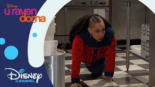 😱 Vlkodlak! | U Raven doma | Disney Channel Česká republika