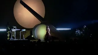 Lorde - Royals (Live at Radio City Music Hall on 4/18/22)
