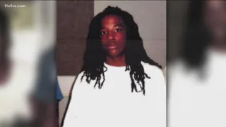 Kendrick Johnson: Case of teen found dead in rolled-up gym mat reopened