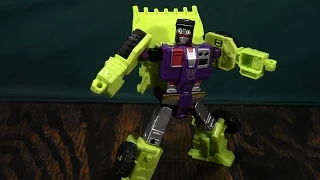 Combiner Wars Devastator Review Part 3: Scrapper (Titan)