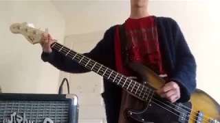 (OLD VIDEO) Nirvana Riff on bass (I'm not good, but it's for fun !)