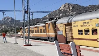 Shri Ganganagar - BDTS Aravali Express Skipping Amarpura Station at MPS 100 kmph