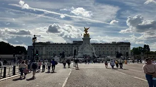 Buckingham Palace | St James's Park | Horse Guards | Trafalgar Square