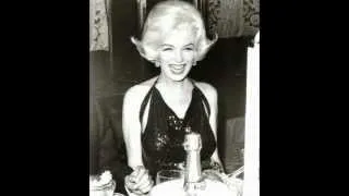 Marilyn Monroe at the golden globes awards 1960