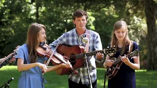 Smoky Mountain Rain - The Petersens (LIVE)