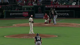 Mike Trout notices his pitcher tipping pitches
